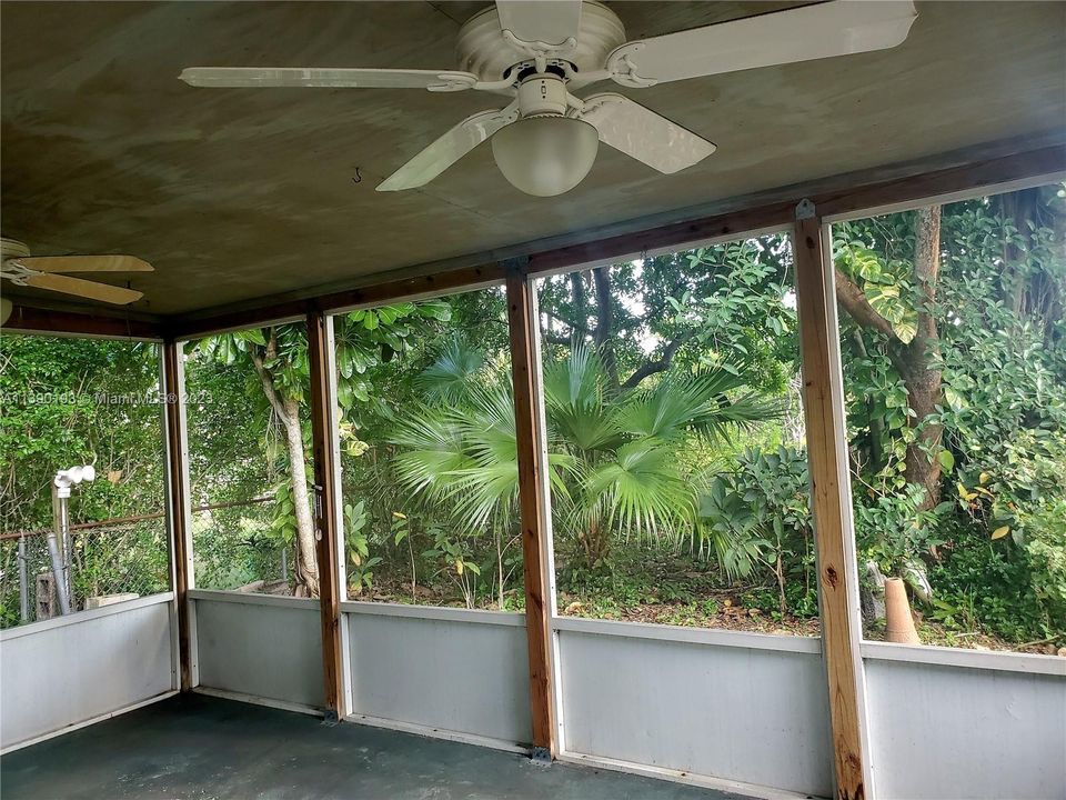 Screened in patio