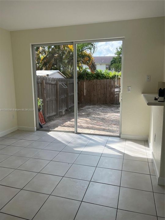 Recently Rented: $2,500 (2 beds, 2 baths, 1151 Square Feet)