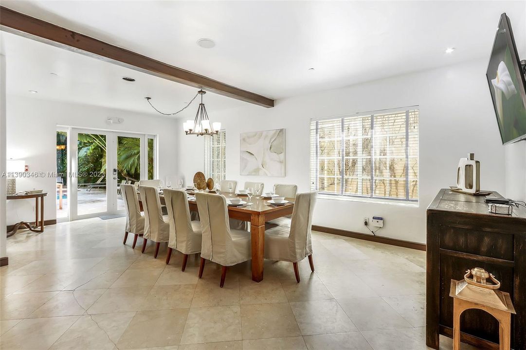 For Sale: $4,700,000 (5 beds, 4 baths, 3196 Square Feet)