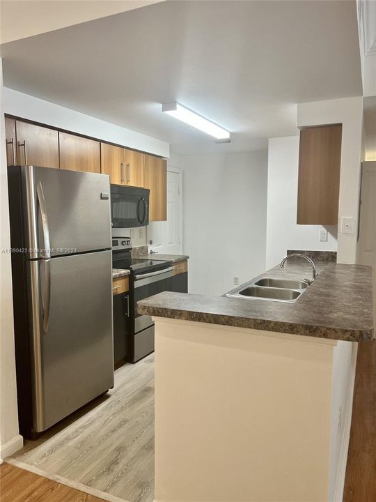 Recently Rented: $2,500 (2 beds, 2 baths, 1064 Square Feet)