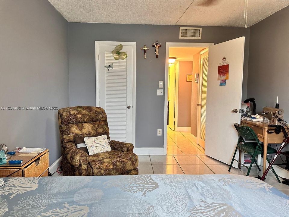 Recently Sold: $115,000 (1 beds, 1 baths, 640 Square Feet)