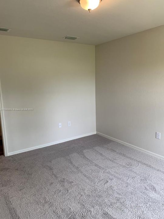 Recently Rented: $2,500 (4 beds, 2 baths, 0 Square Feet)