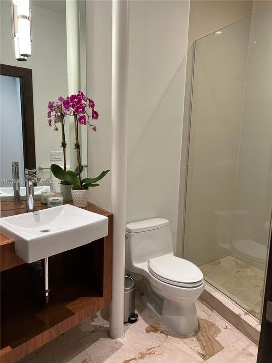 Recently Rented: $18,000 (4 beds, 3 baths, 2448 Square Feet)