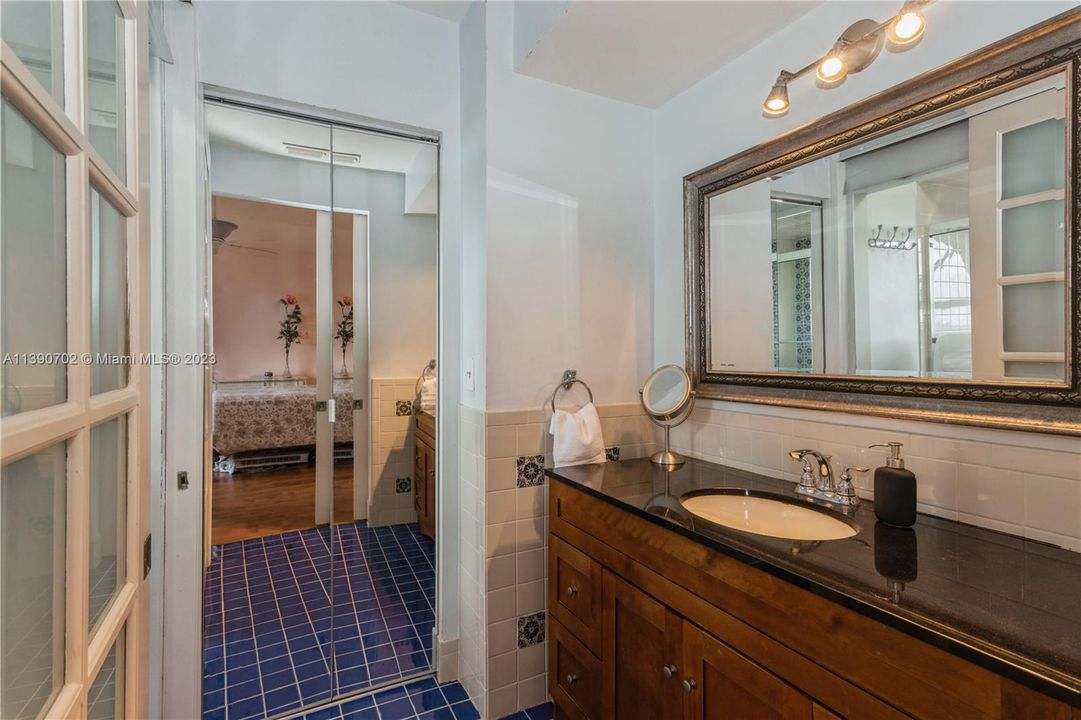 Recently Sold: $660,000 (4 beds, 3 baths, 2124 Square Feet)