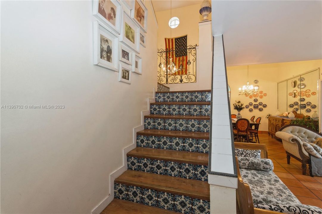 Recently Sold: $660,000 (4 beds, 3 baths, 2124 Square Feet)