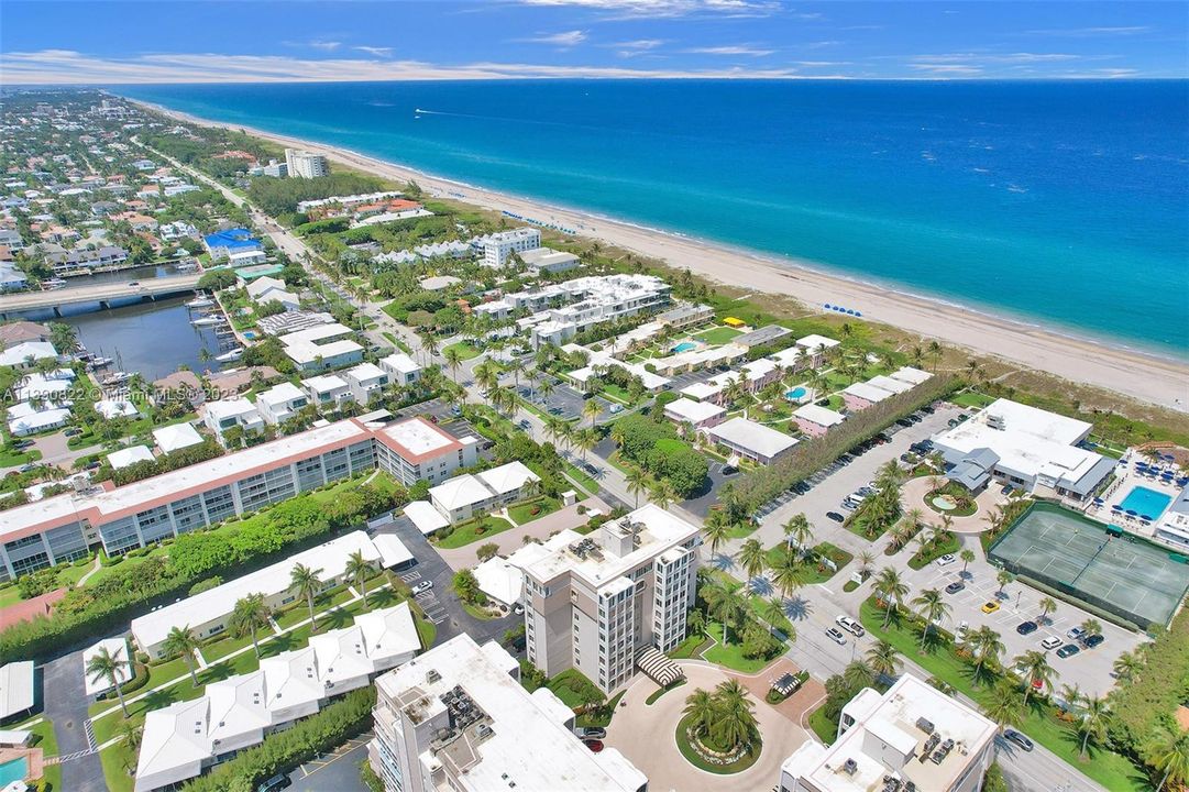 Vendido Recientemente: $699,000 (2 camas, 2 baños, 1750 Pies cuadrados)