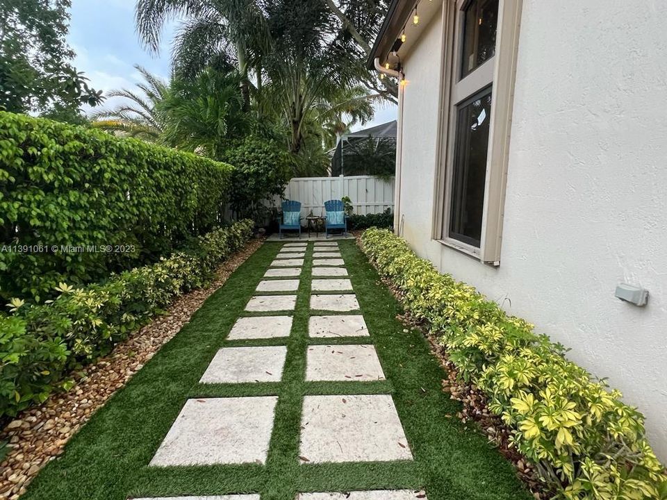 Side Yard with Turf