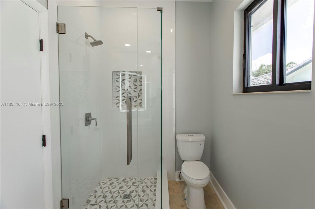 Bathroom 3 (downstairs)