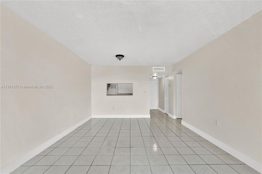 Недавно продано: $265,000 (2 спален, 2 ванн, 936 Квадратных фут)