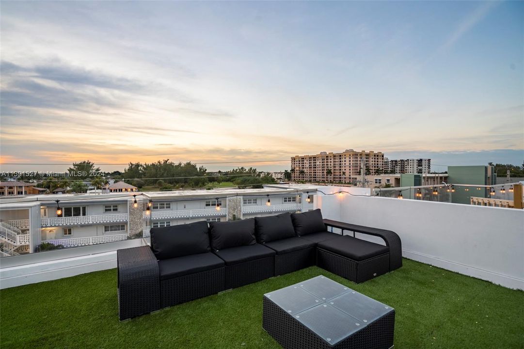 For Sale: $1,625,000 (5 beds, 4 baths, 0 Square Feet)