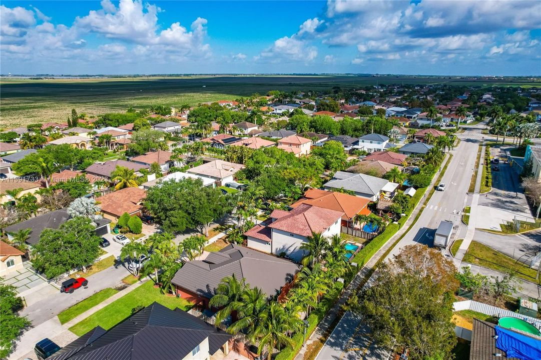 最近租的: $1,500 (1 贝兹, 1 浴室, 2193 平方英尺)