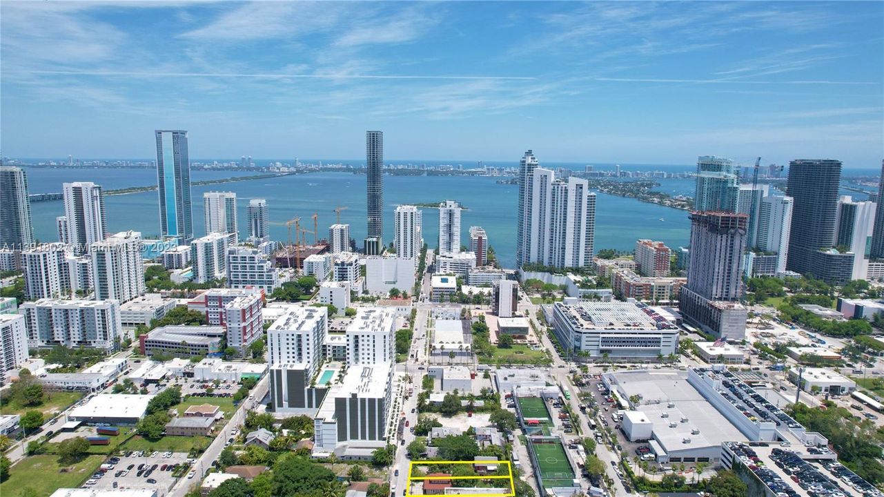 Vendido Recientemente: $5,499,900 (0 camas, 0 baños, 0 Pies cuadrados)