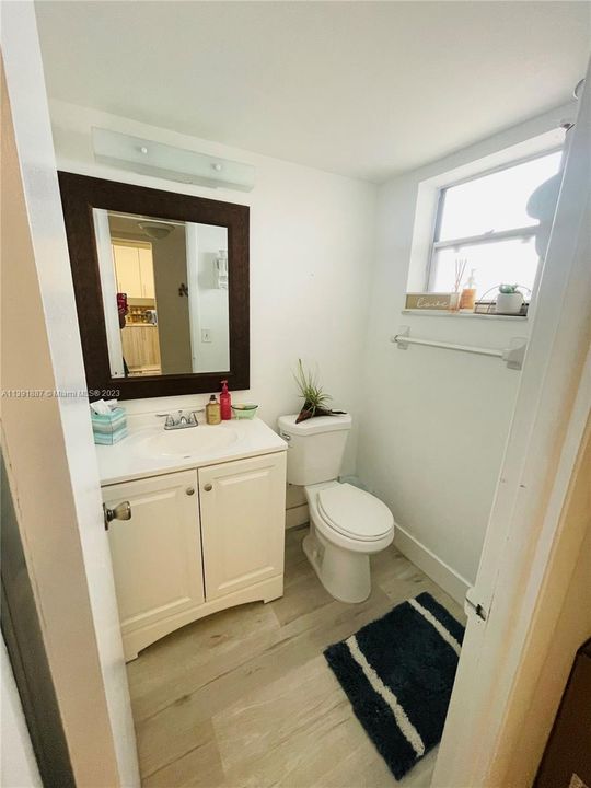 Recently Sold: $225,000 (1 beds, 1 baths, 790 Square Feet)