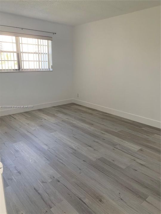 Recently Sold: $225,000 (1 beds, 1 baths, 790 Square Feet)