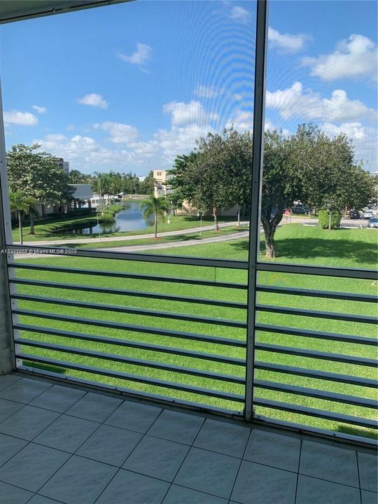 Recently Sold: $225,000 (1 beds, 1 baths, 790 Square Feet)