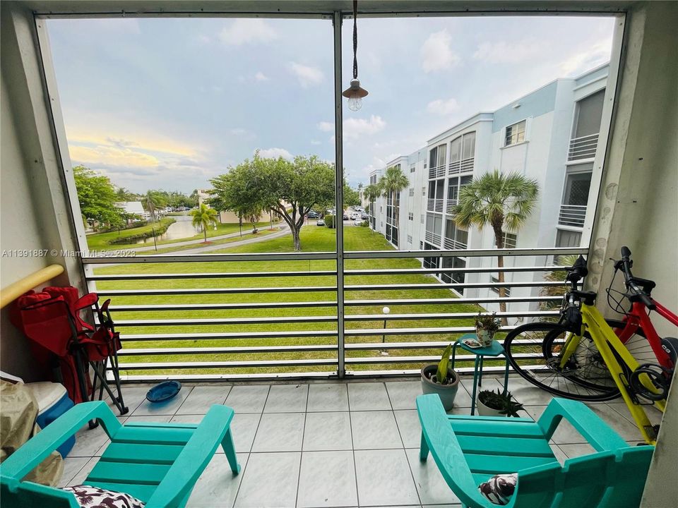 Recently Sold: $225,000 (1 beds, 1 baths, 790 Square Feet)