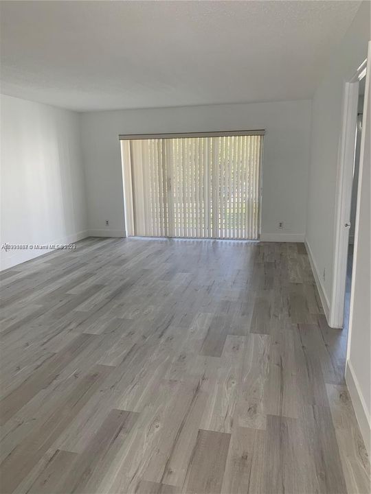 Recently Sold: $225,000 (1 beds, 1 baths, 790 Square Feet)