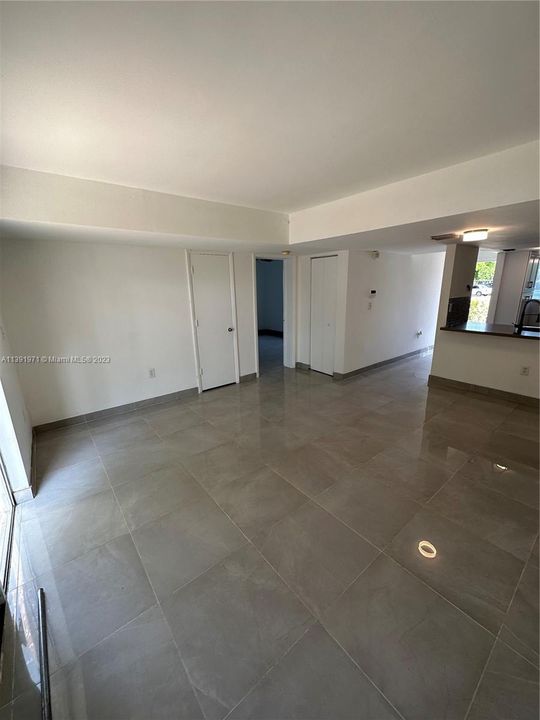 Recently Rented: $2,850 (3 beds, 2 baths, 1010 Square Feet)