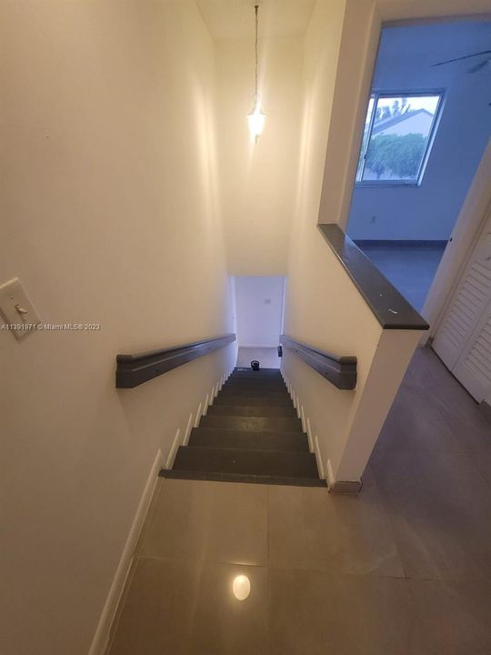 Recently Rented: $2,850 (3 beds, 2 baths, 1010 Square Feet)