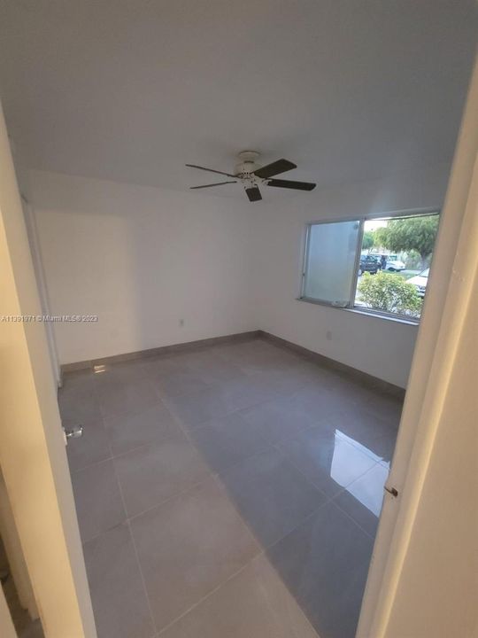 Recently Rented: $2,850 (3 beds, 2 baths, 1010 Square Feet)