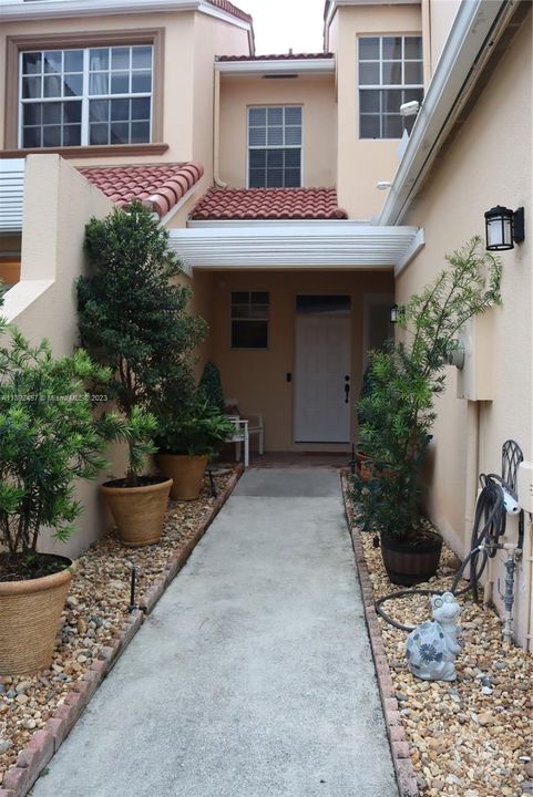 Recently Sold: $434,689 (3 beds, 2 baths, 1800 Square Feet)