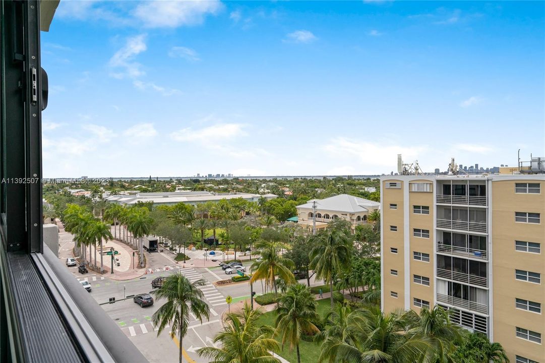 Recently Sold: $1,175,000 (3 beds, 2 baths, 1311 Square Feet)