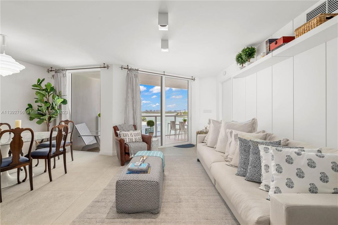 Recently Sold: $990,000 (2 beds, 2 baths, 1142 Square Feet)