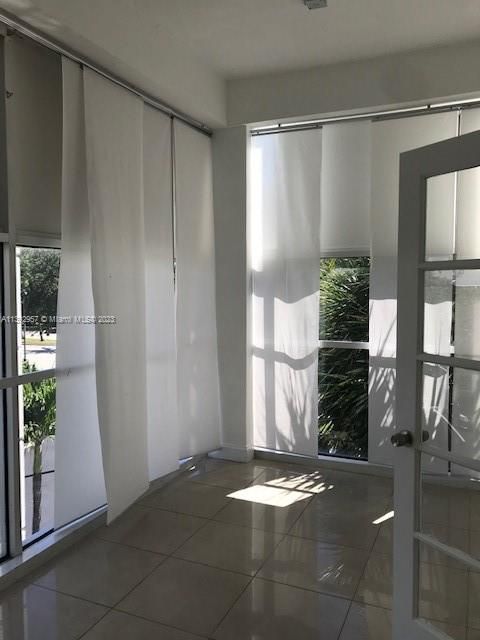 最近租的: $2,200 (0 贝兹, 0 浴室, 0 平方英尺)