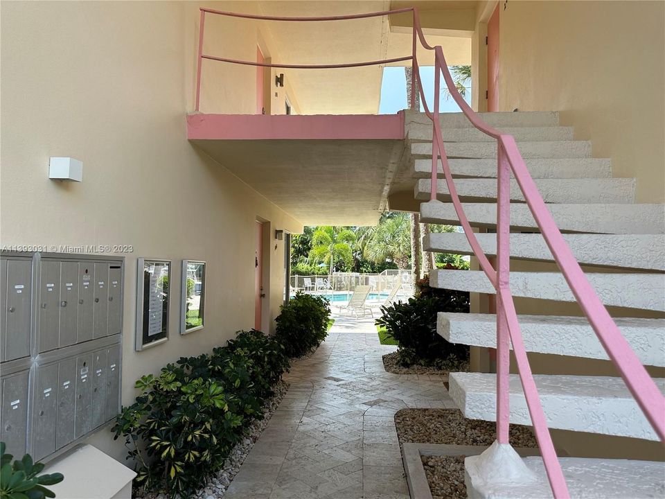 Недавно продано: $239,999 (1 спален, 1 ванн, 700 Квадратных фут)