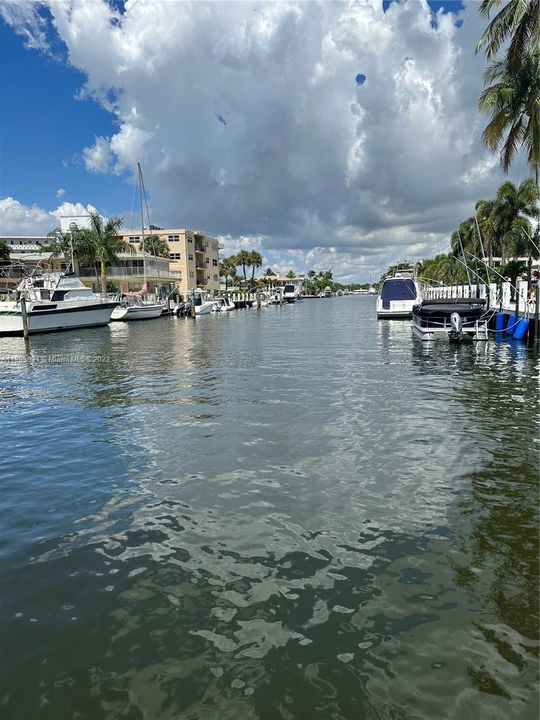 Недавно продано: $239,999 (1 спален, 1 ванн, 700 Квадратных фут)