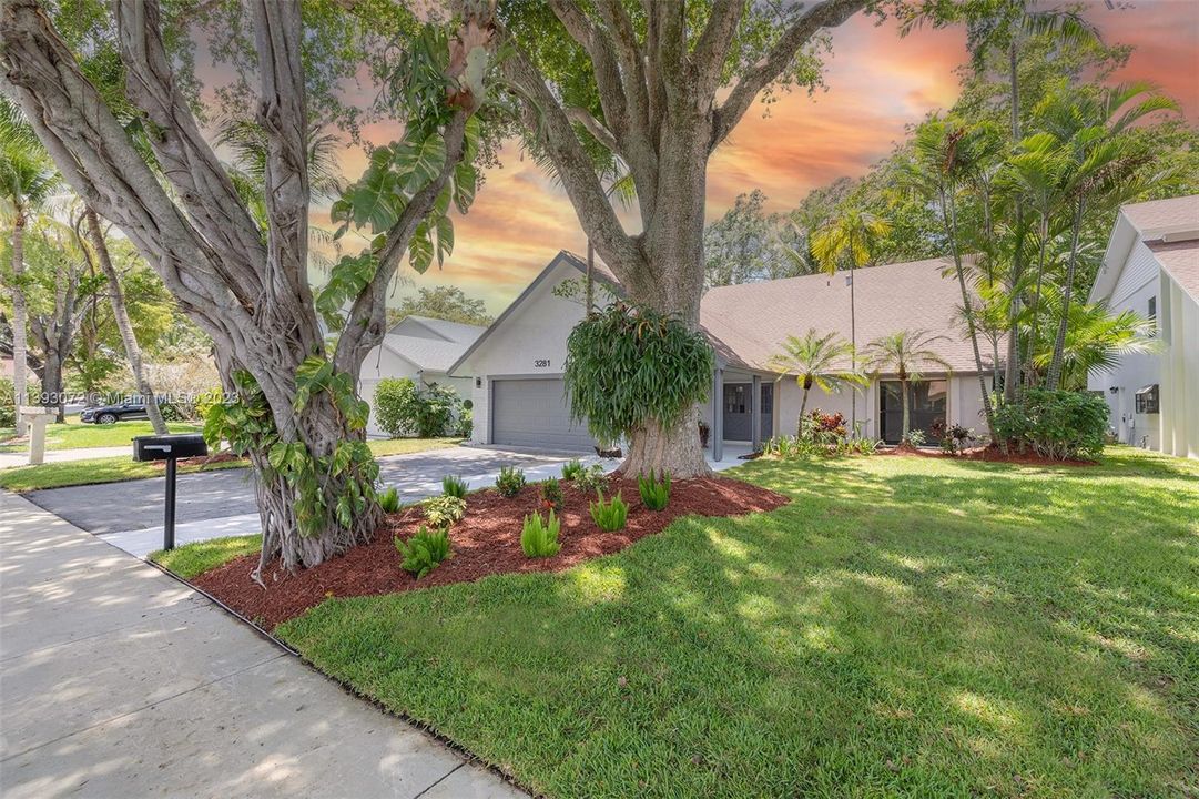 Recently Sold: $669,000 (4 beds, 3 baths, 1960 Square Feet)