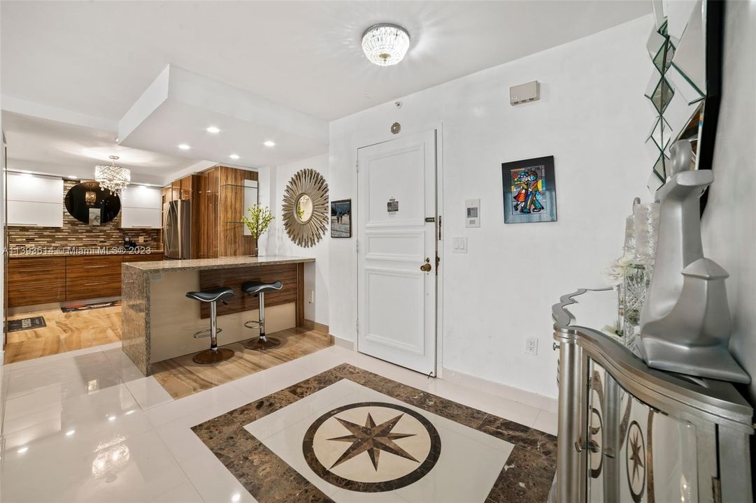 Recently Sold: $1,000,000 (2 beds, 2 baths, 1388 Square Feet)