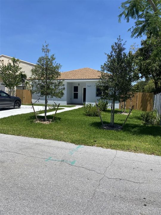 Recently Sold: $489,000 (4 beds, 3 baths, 1768 Square Feet)