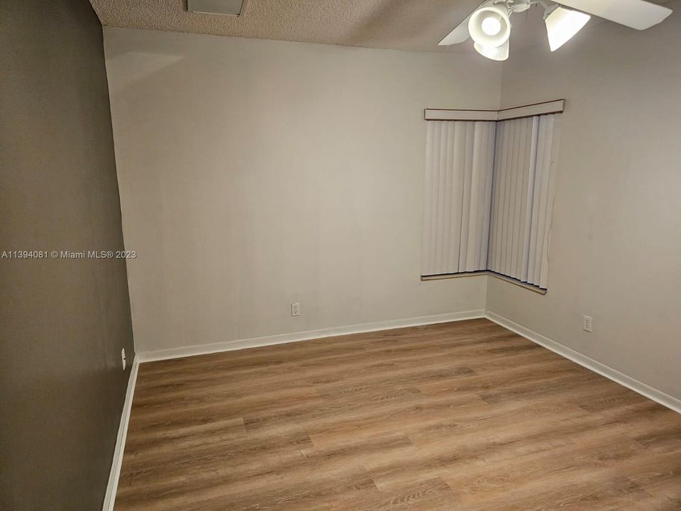 Recently Rented: $1,100 (1 beds, 1 baths, 978 Square Feet)