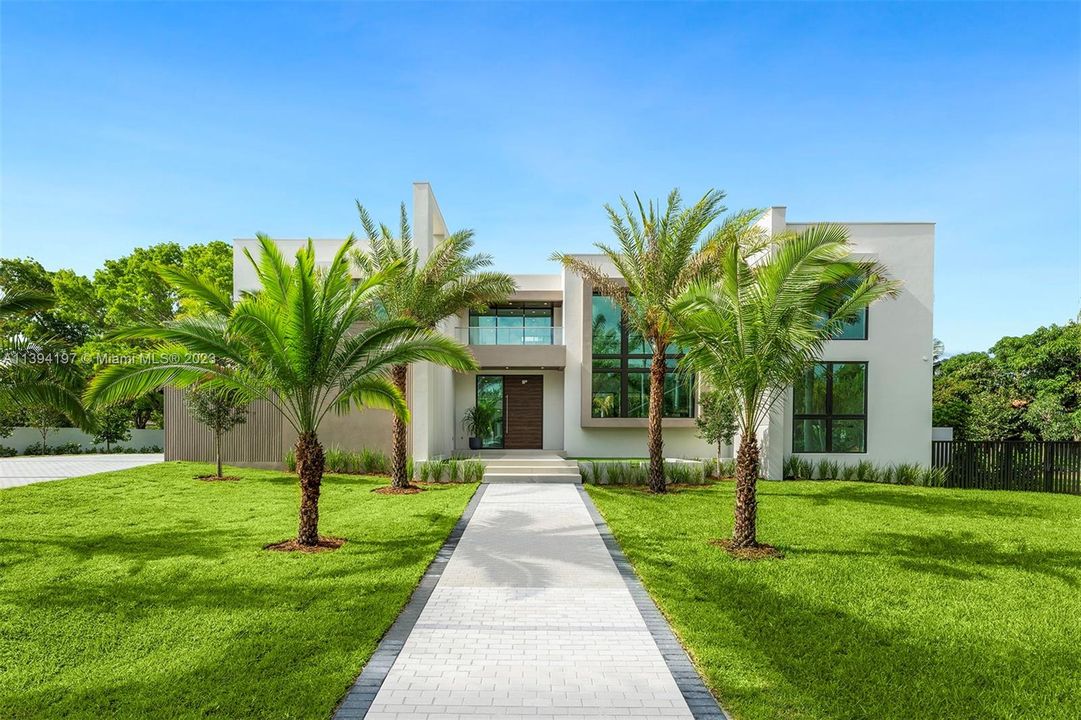 Recently Sold: $6,000,000 (7 beds, 7 baths, 5930 Square Feet)