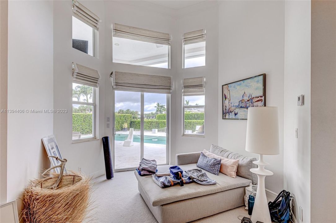 Recently Sold: $3,000,000 (5 beds, 5 baths, 4465 Square Feet)