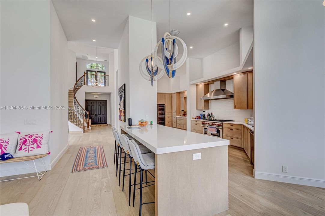 Recently Sold: $3,000,000 (5 beds, 5 baths, 4465 Square Feet)