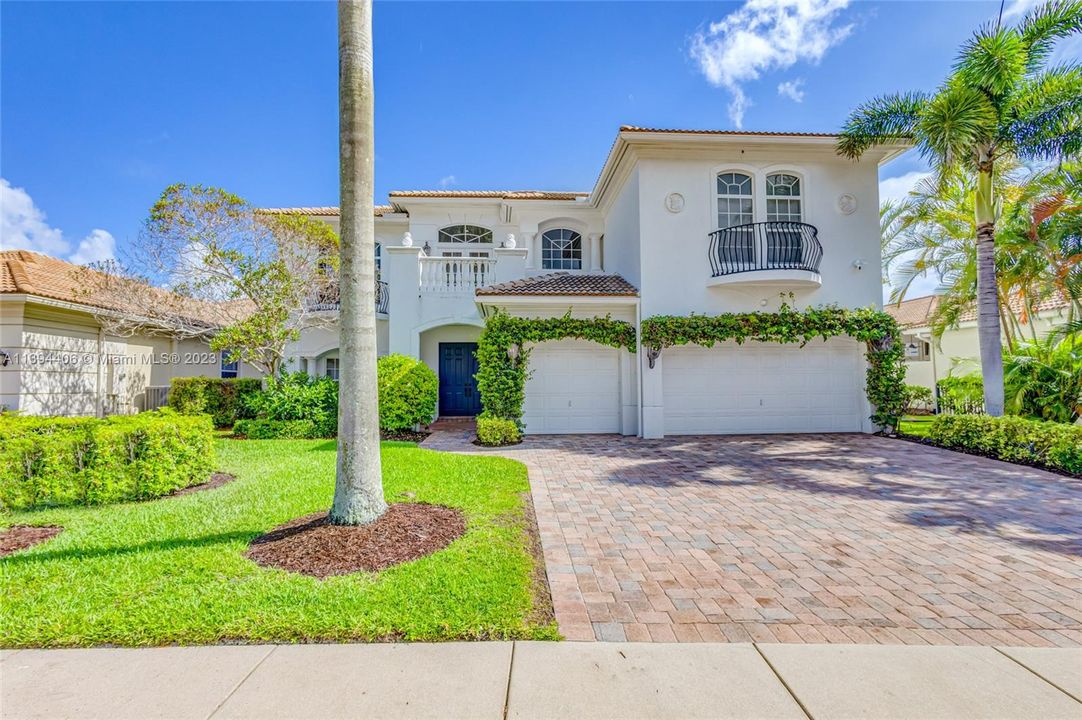 Recently Sold: $3,000,000 (5 beds, 5 baths, 4465 Square Feet)