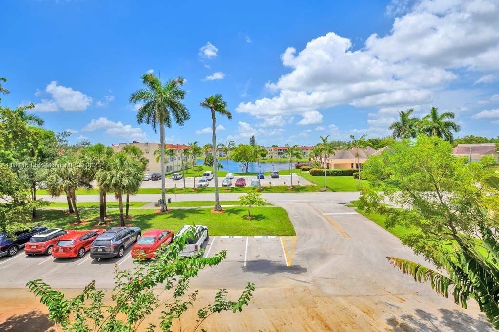 Recently Sold: $155,000 (2 beds, 2 baths, 850 Square Feet)