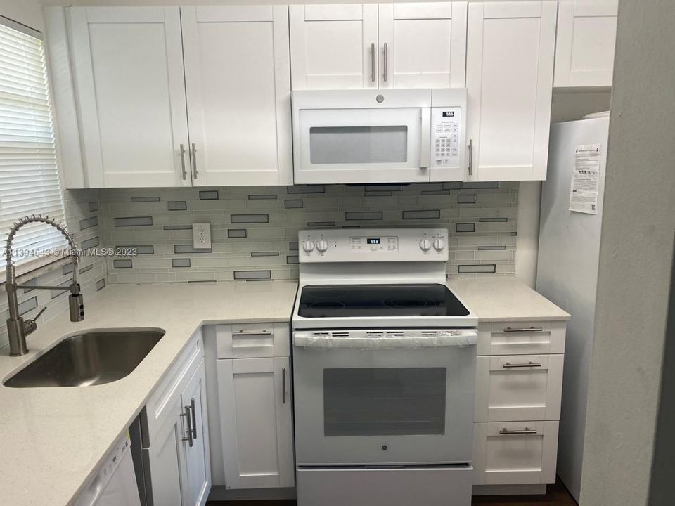 Recently Sold: $155,000 (2 beds, 2 baths, 850 Square Feet)