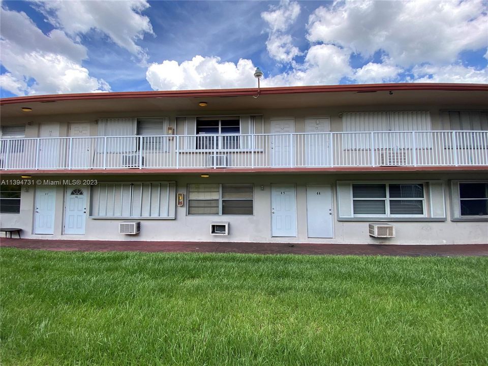 Recently Sold: $140,000 (1 beds, 1 baths, 640 Square Feet)