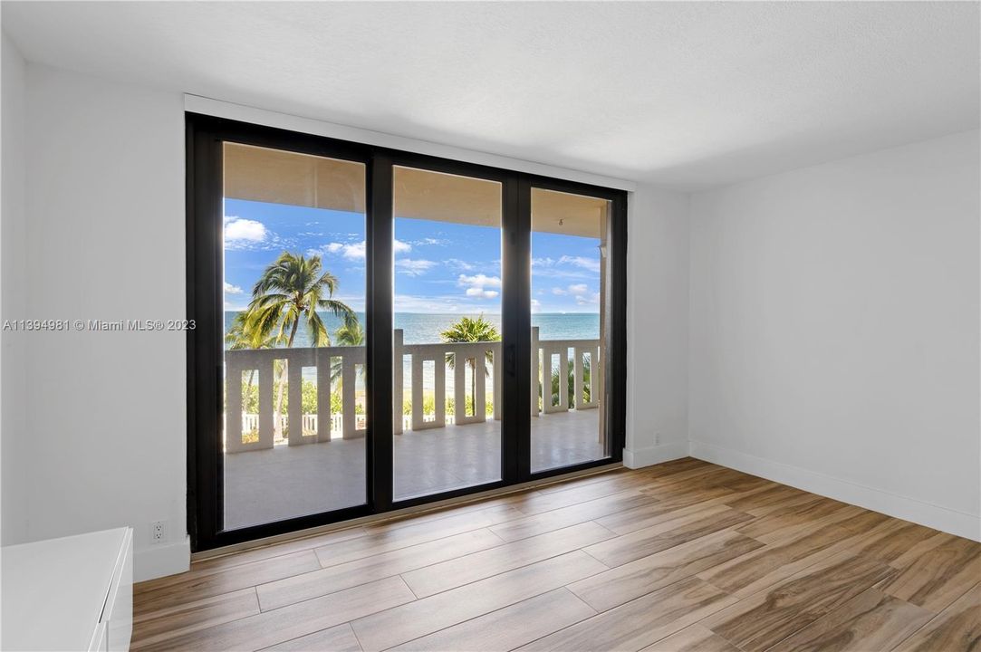 Recently Sold: $1,250,000 (2 beds, 2 baths, 1409 Square Feet)