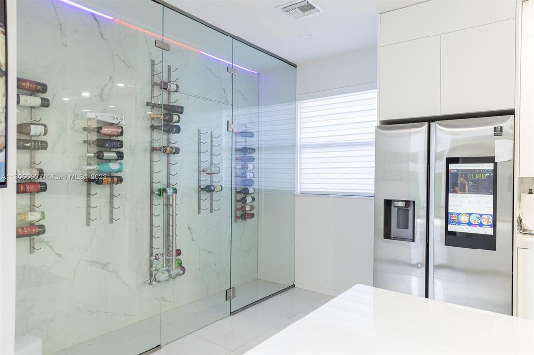 Recently Rented: $5,500 (5 beds, 3 baths, 3340 Square Feet)