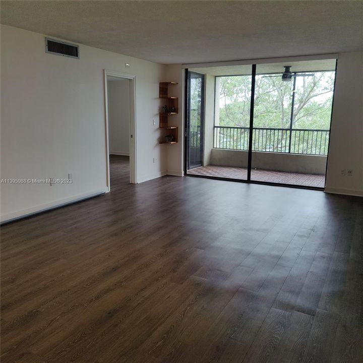 Recently Sold: $222,000 (1 beds, 1 baths, 860 Square Feet)