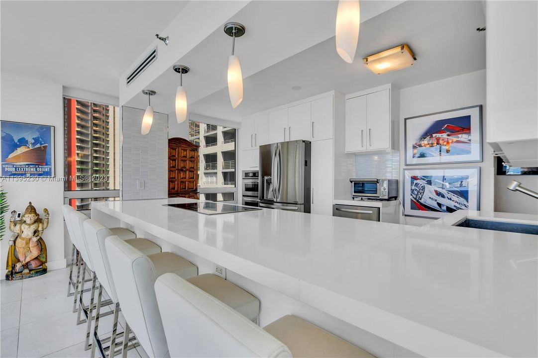 Recently Sold: $1,199,000 (2 beds, 2 baths, 1475 Square Feet)