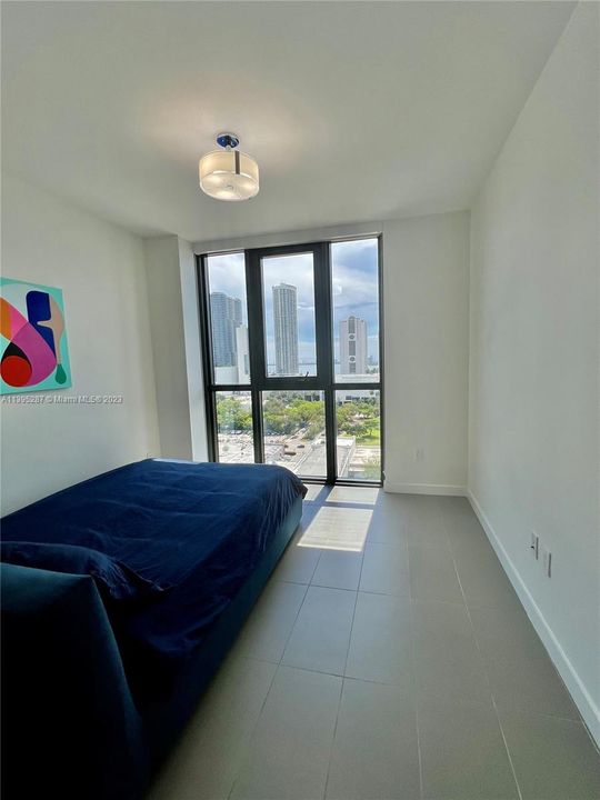 Recently Sold: $639,000 (2 beds, 2 baths, 1040 Square Feet)