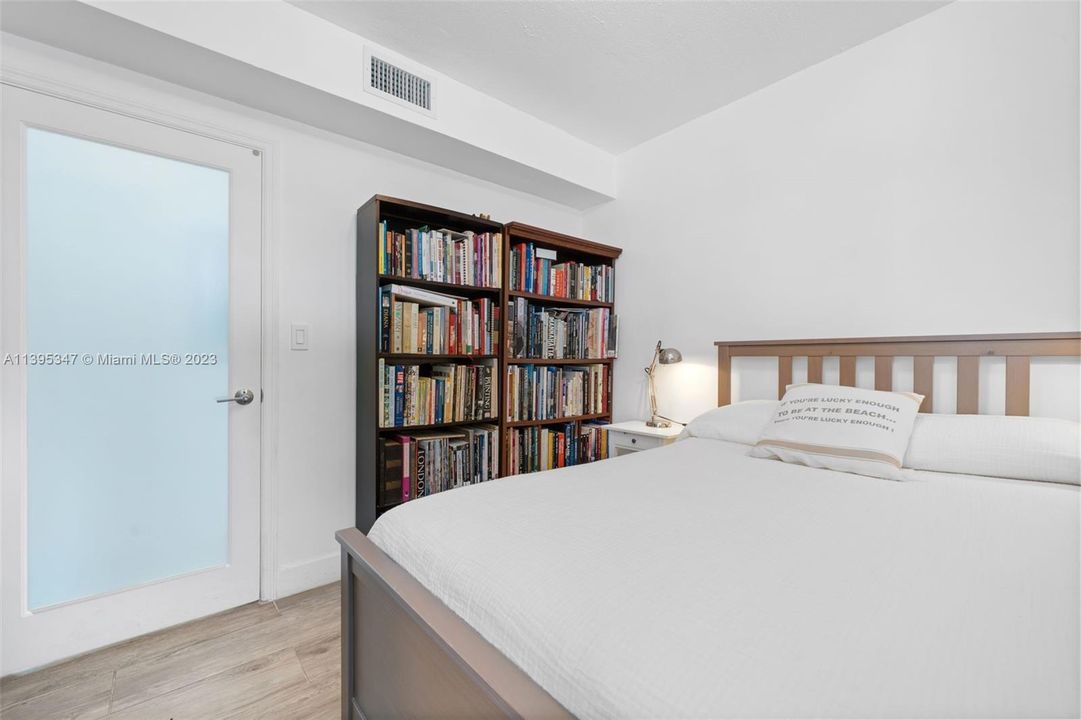 Недавно продано: $1,095,000 (0 спален, 0 ванн, 1978 Квадратных фут)