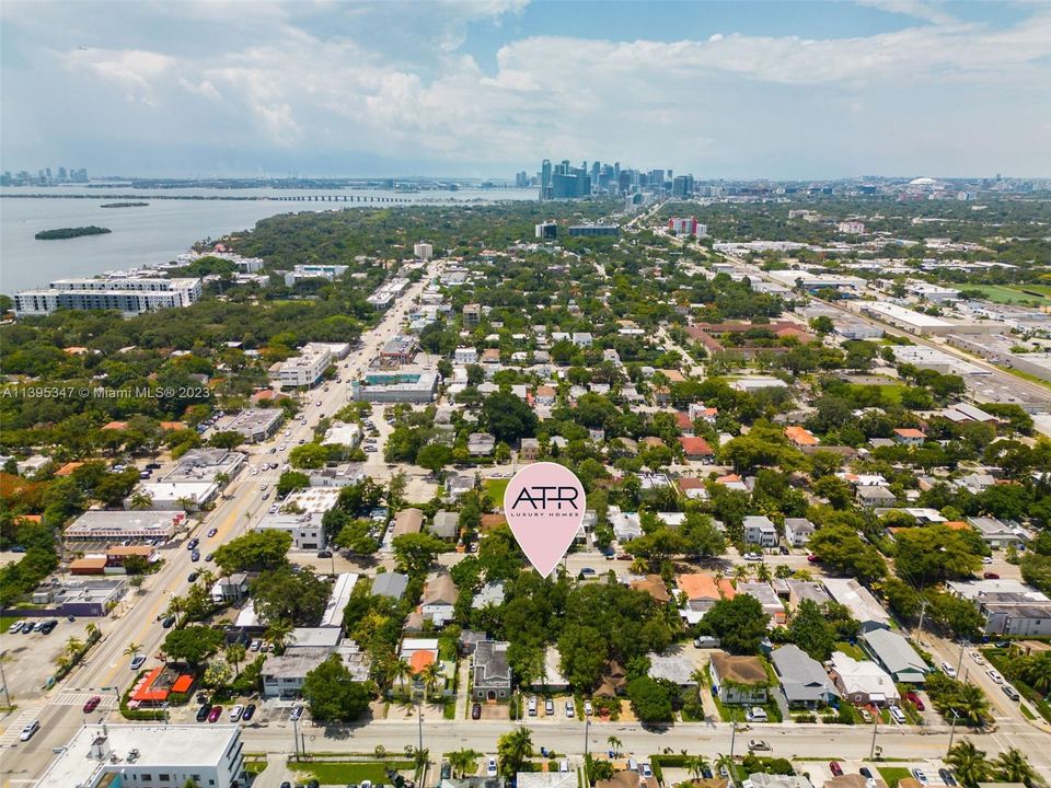 Недавно продано: $1,095,000 (0 спален, 0 ванн, 1978 Квадратных фут)