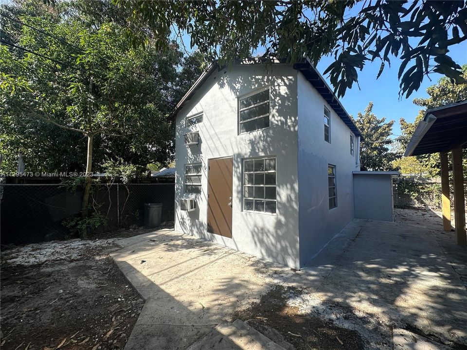 Recently Sold: $729,000 (0 beds, 0 baths, 2215 Square Feet)