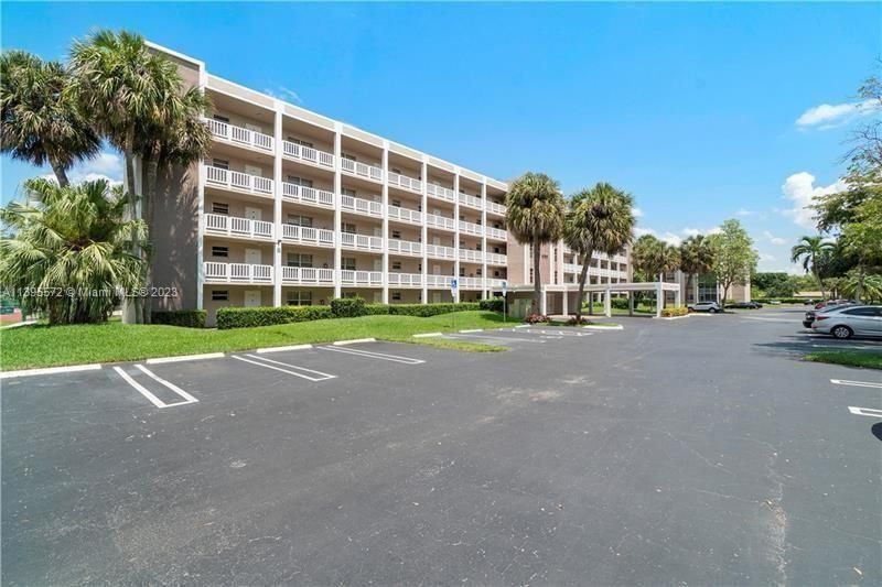Recently Sold: $247,500 (2 beds, 2 baths, 990 Square Feet)